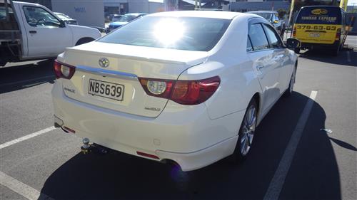 TOYOTA MARKX SALOON 2009-CURRENT